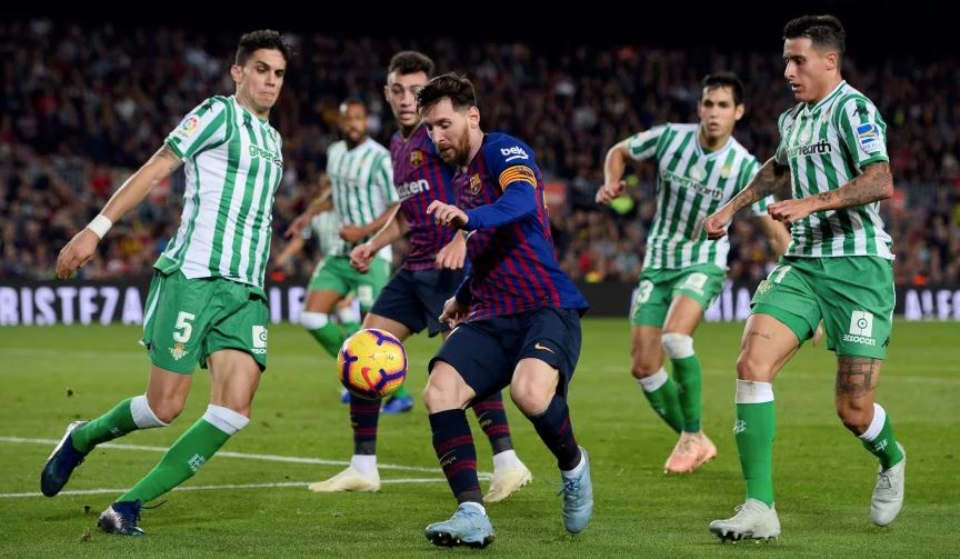 ميسي أمام ريال بيتيس