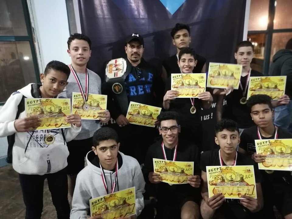 أبطال نادي الشيخ زايد للعبة الكيك بوكسينج