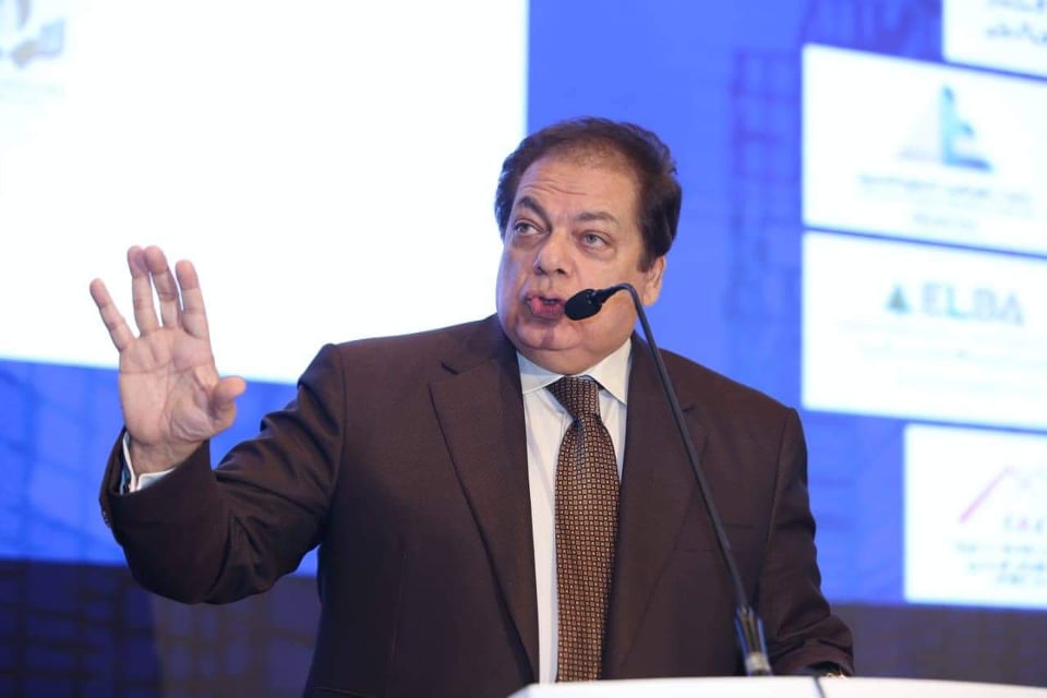 رجل الأعمال والصناعة محمد أبو العينين