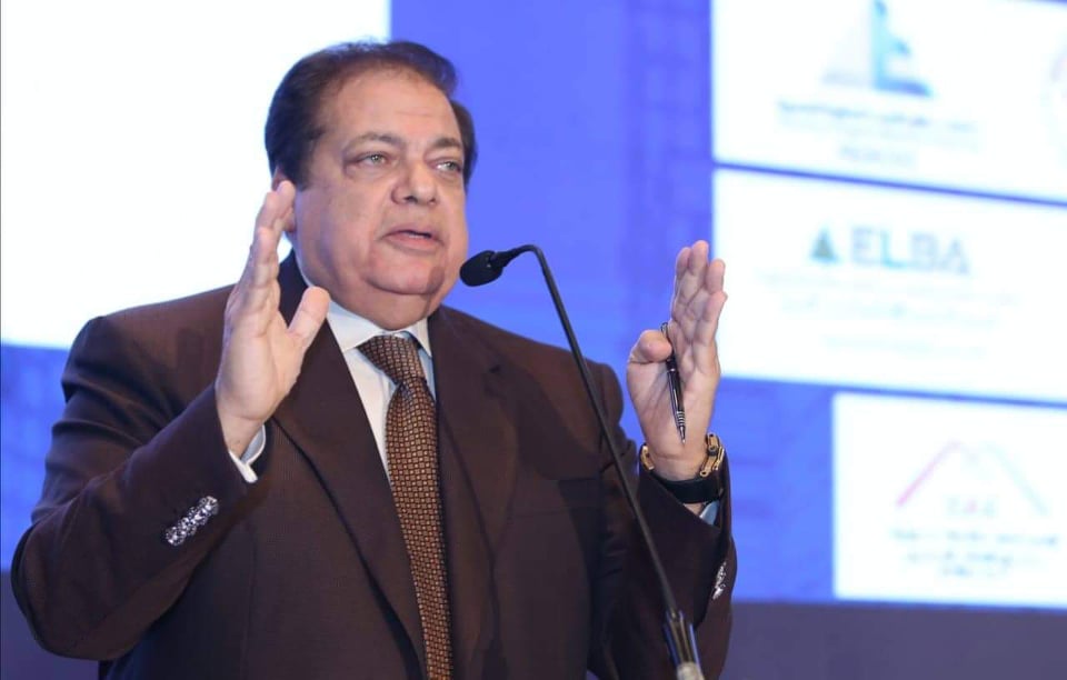 رجل الصناعة محمد ابوالعينين