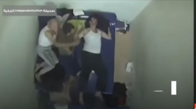  مقتل برئ في سجون أردوغان