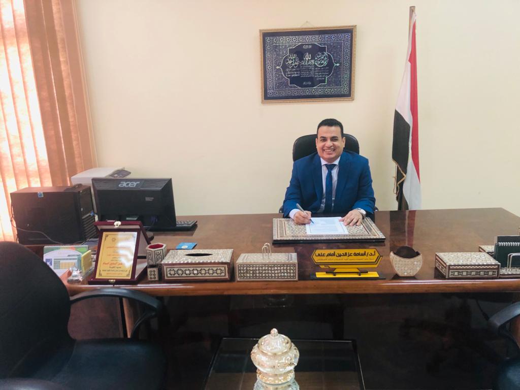 د اسامة عز الدين 