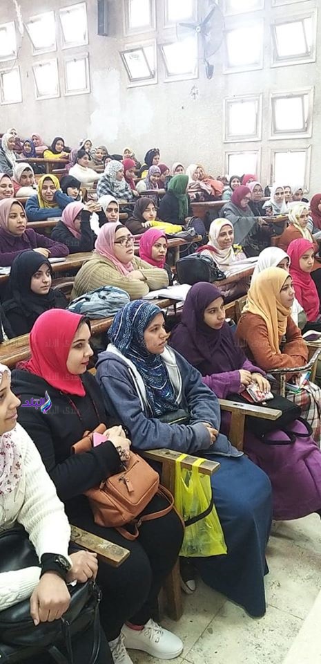 ندوة لتوعية الطالبات بـ فيروس كورونا