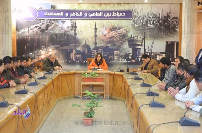 لقاء محافظ دمياط مع  العائدين من اليمن 