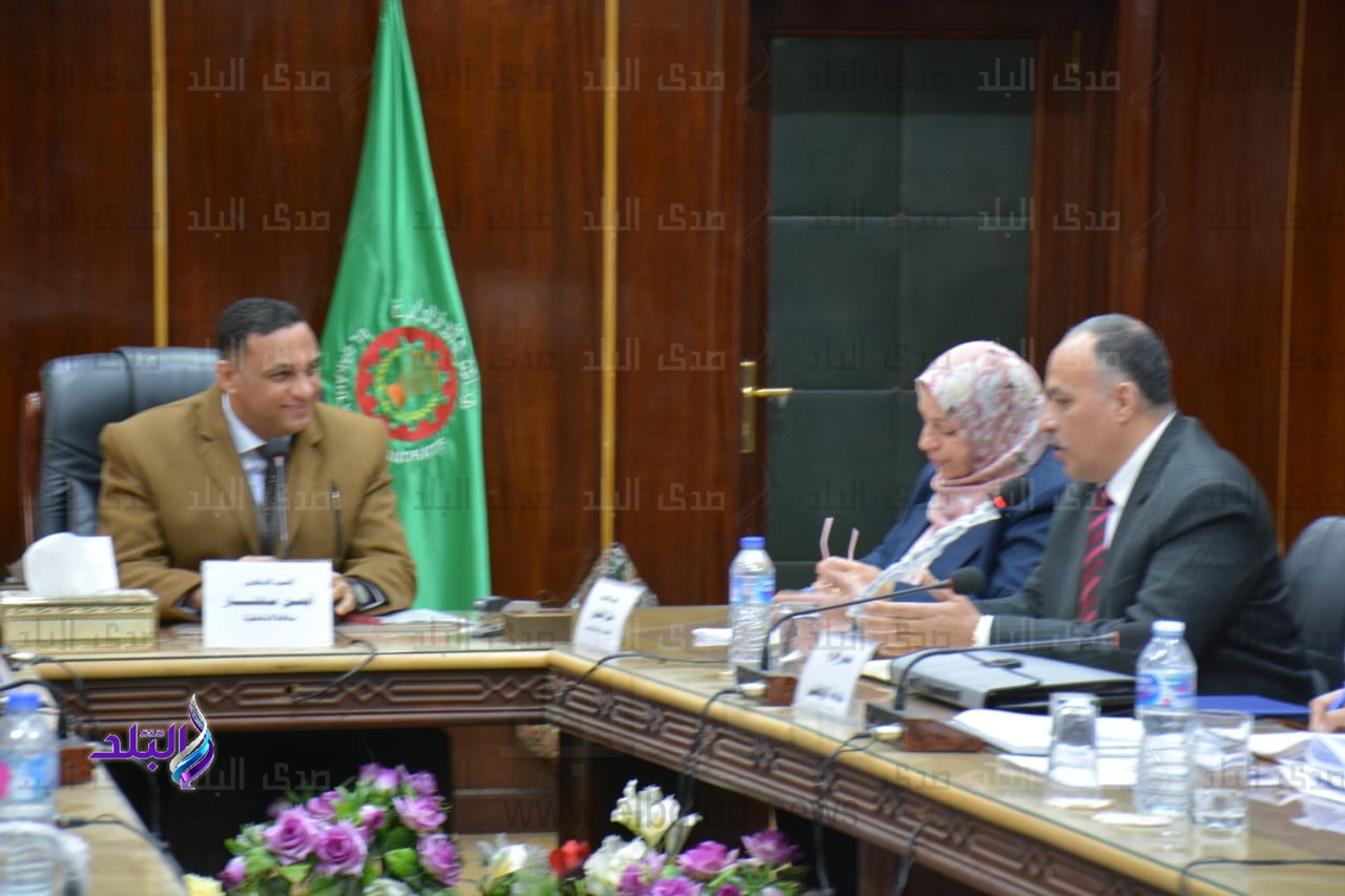 الدكتور ايمن مختار محافظ الدقهلية