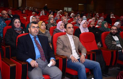 ورشة عمل لتطوير البحث العلمى