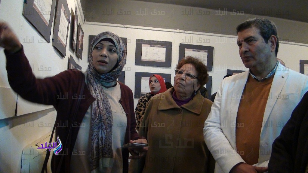  معرض لـ "د.زينب لطفي" بــ"فنون المنيا"