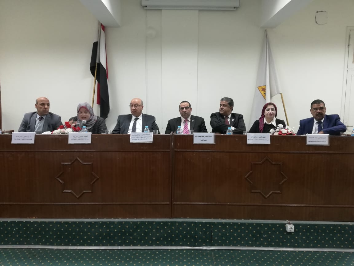 ندوة تثقفية عن التوعية بالأمن الصناعى والسلامة الطبية داخل ا