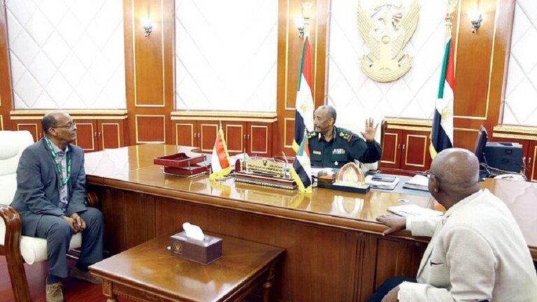 البرهان يكشف علاقة إسرائيل بوضع السودان على قائمة الإرهاب