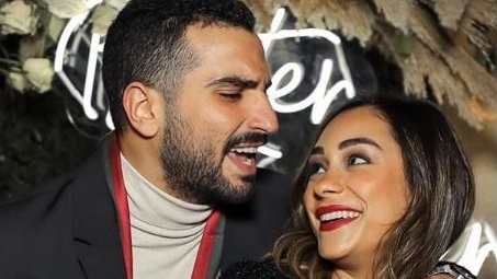 محمد الشرنوبي وخطيبته راندا رياض