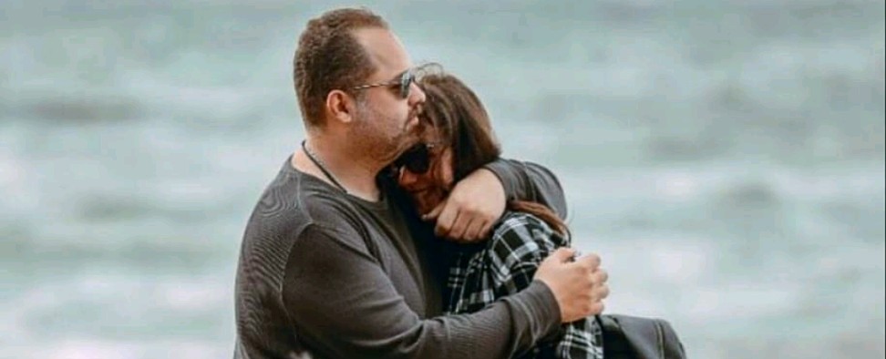 محمد محمود عبد العزيز وخطيبته