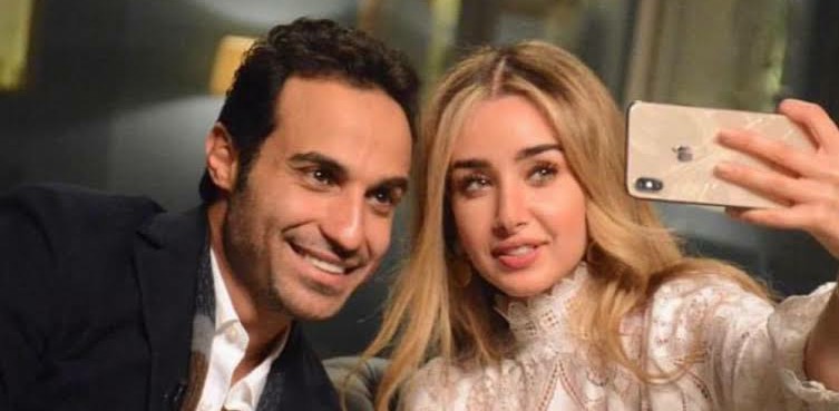 احمد فهمى وهنا