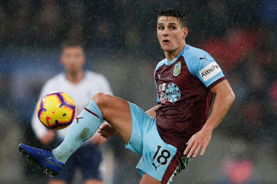 اشلي ويستوود لاعب بيرنلي