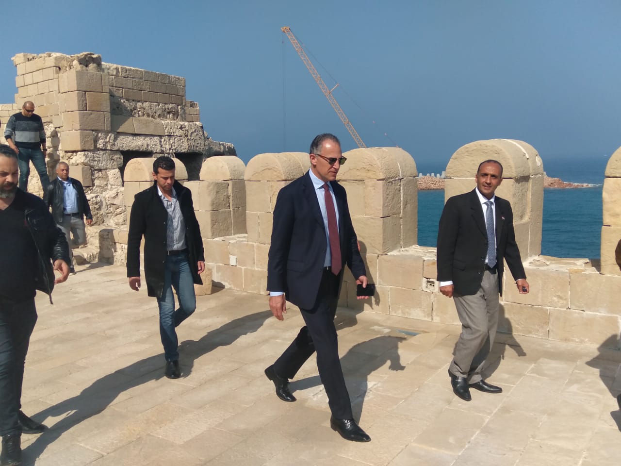 السفير الأمريكى 