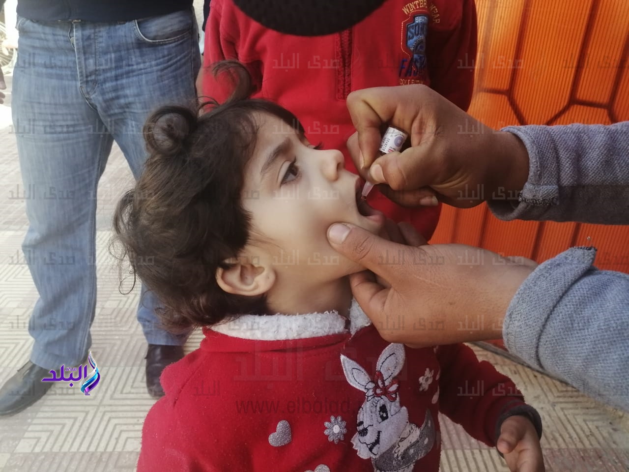 تطعيم ضد مرض شلل الاطفال تطعيم ضد مرض شلل الاطفال