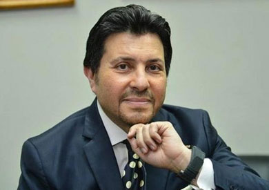 الفنان هاني شاكر 