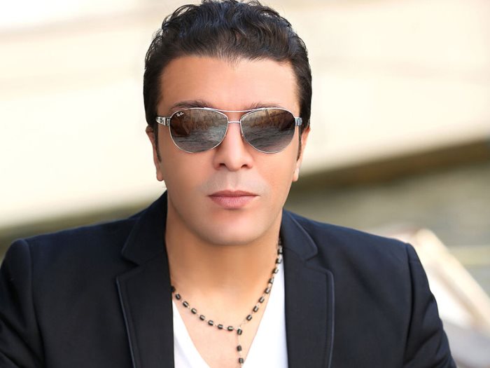 الفنان مصطفي كامل 