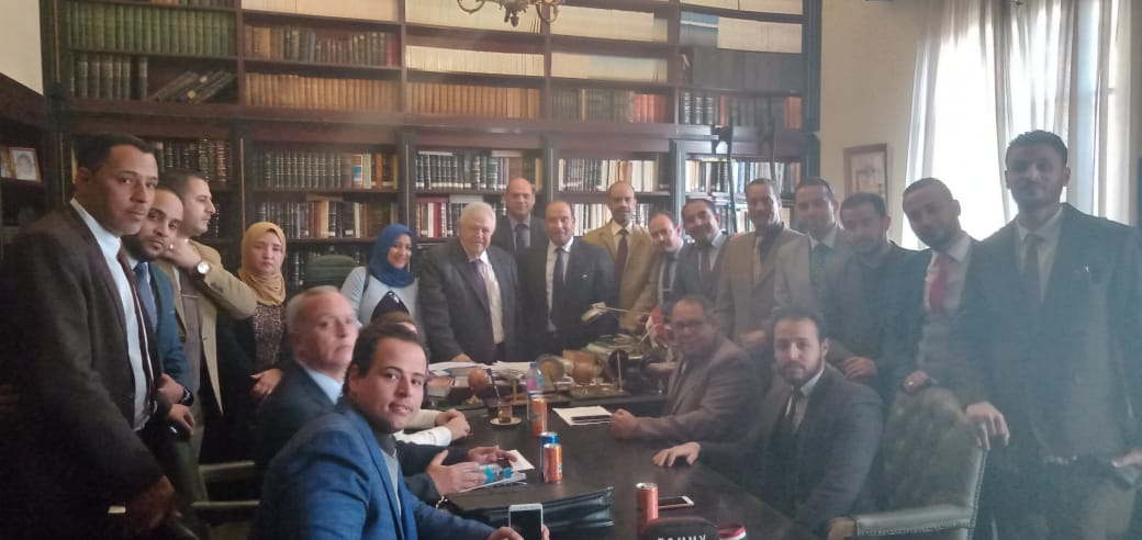 قائمة رجائى عطية تجوب السويس