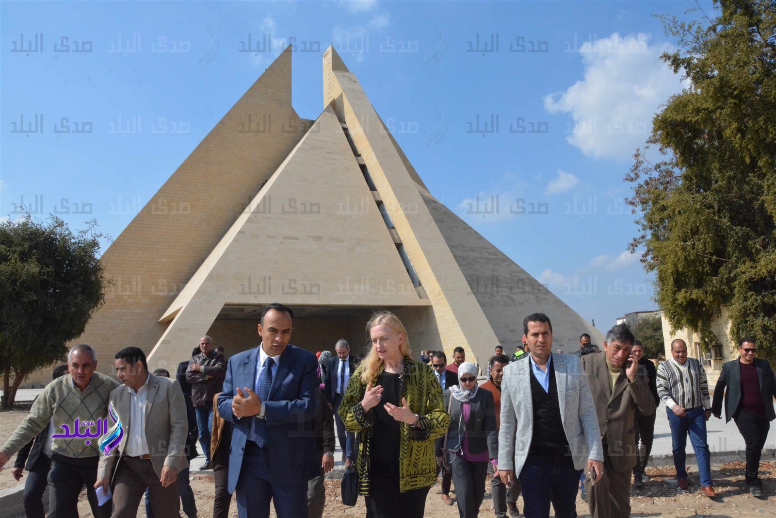 وفد الخارجية الألمانية يتفقد المتحف الآتوني