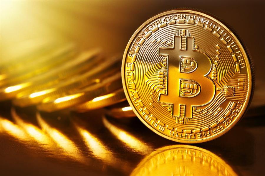 حكم العمل فى العملات الرقمية البيتكوين