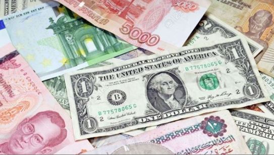 العملات العربية والأجنبية