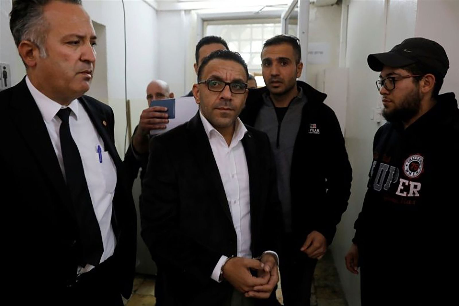 منع محافظ القدس من دخول الضفة الغربية لمدة 6 أشهر