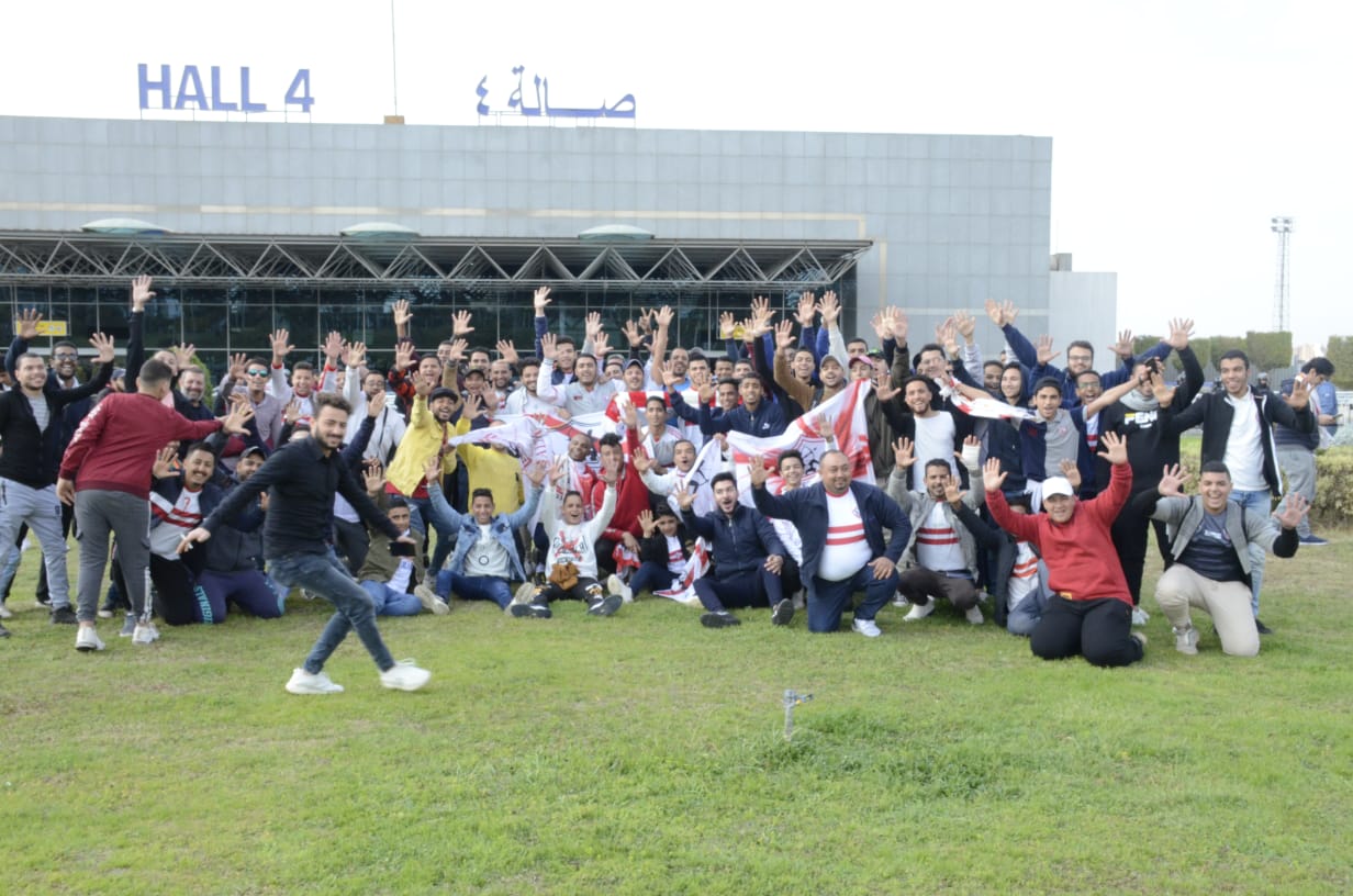 جماهير الزمالك تستقبل الفريق