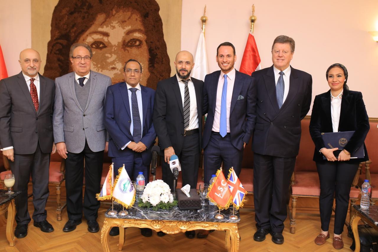 جامعة مصر للعلوم و التكنولوجيا 