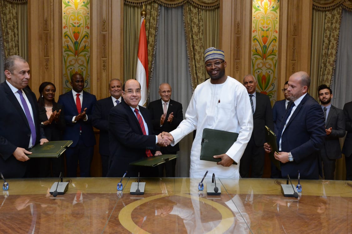 وزير الانتاج الحربى