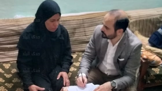 محرر صدى البلد مع زوجة القتيل