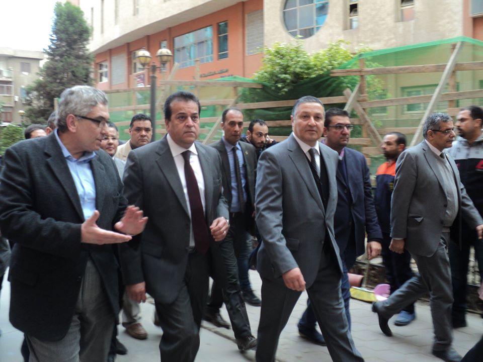 تشجيعا لـ "رهن الإشارة"..اتحاد طلاب جامعة بنها يدعم المستشفى تشجيعا لـ "رهن الإشارة"..اتحاد طلاب جامعة بنها يدعم المستشفى