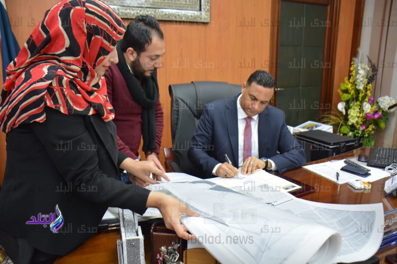 الدكتور أيمن مختار محافظ الدقهلية