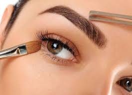 كم تنظيف الحواجب 