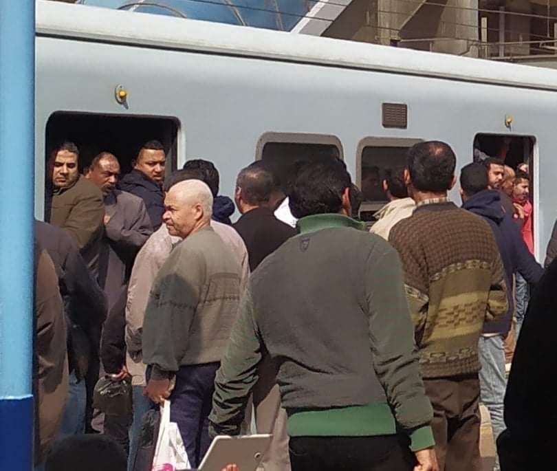 عطل مفاجئ يربك حركة المترو