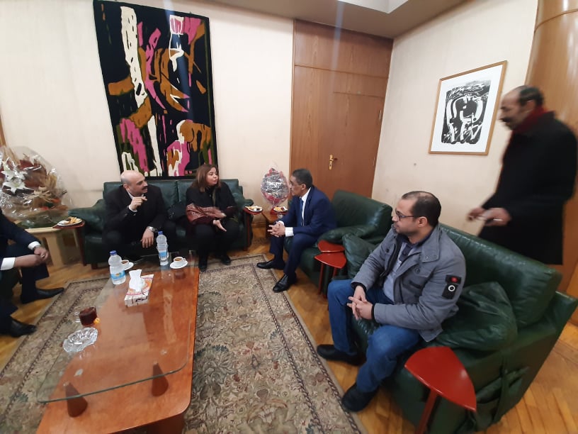 نقيب الصحفيين مع مى عبد الحميد 