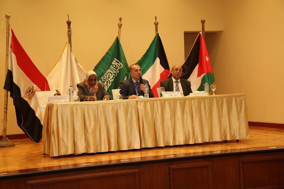 الدكتور أسامة السيد عميد كلية تربية نوعية