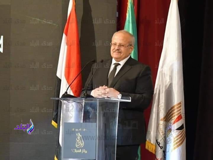 رئيس جامعة القاهرة