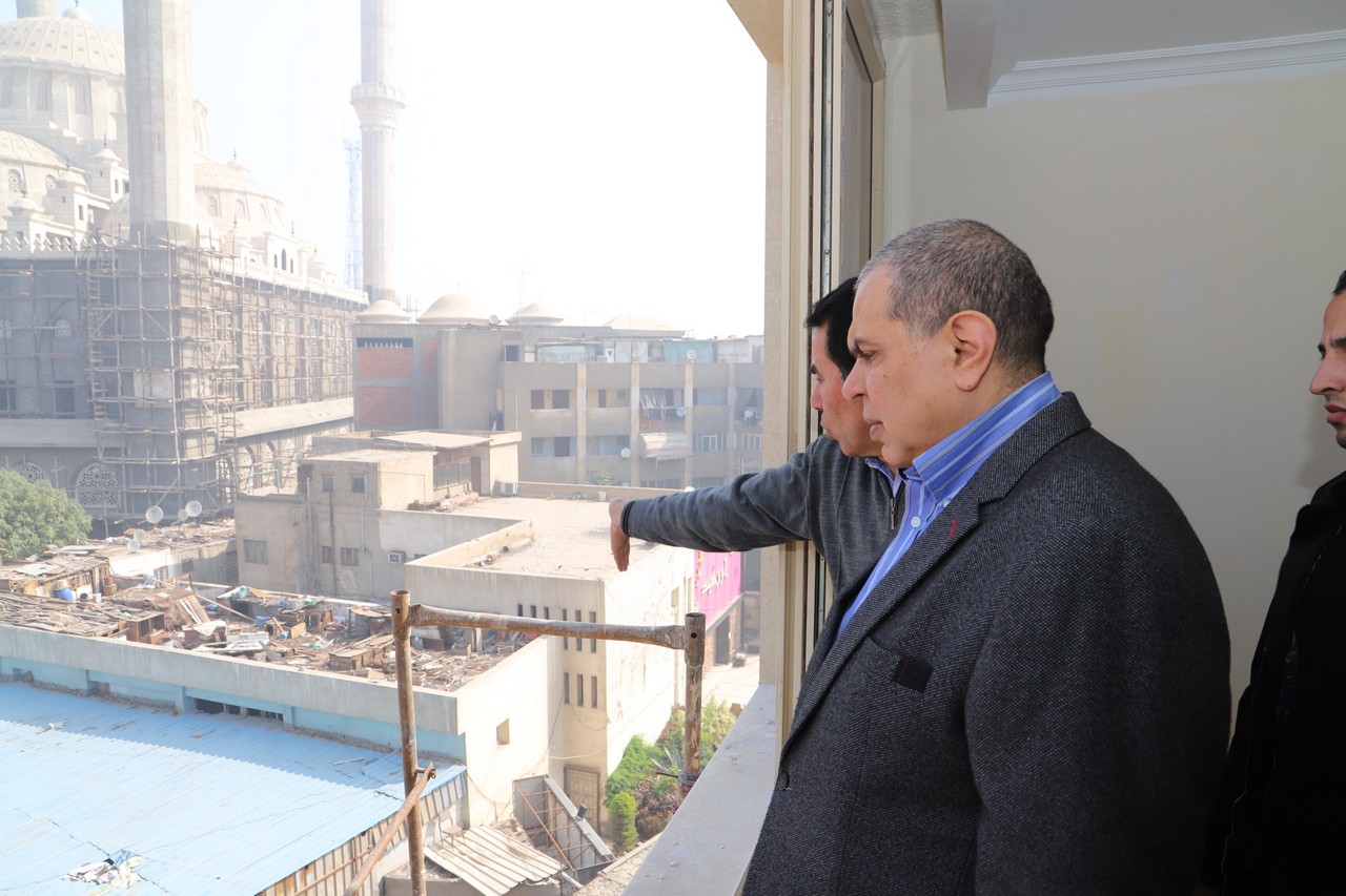 وزير القوى العاملة 