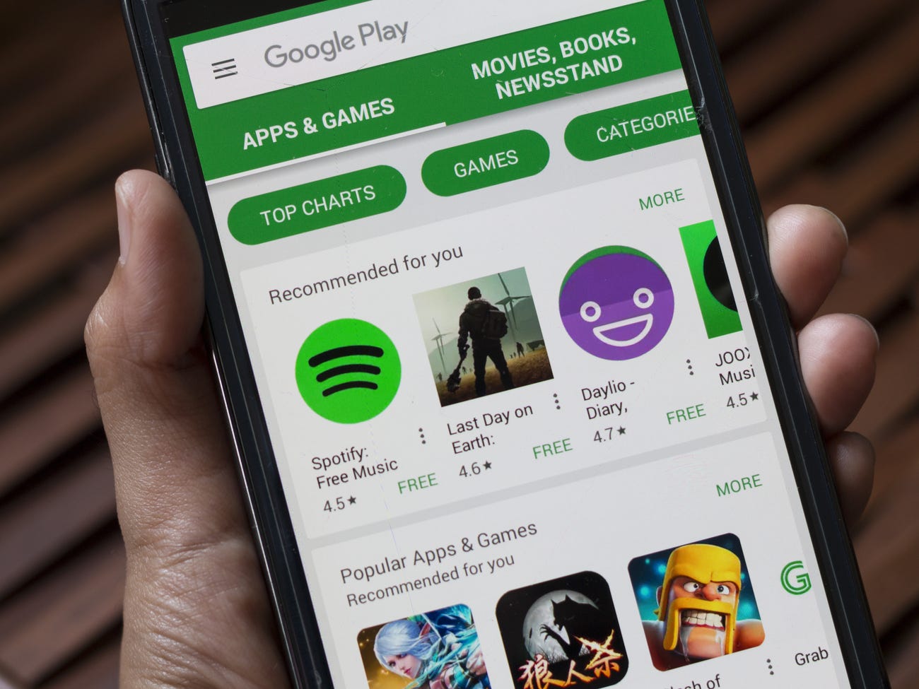 4 خطوات سهلة.. امسح سجل بحث متجر Google Play