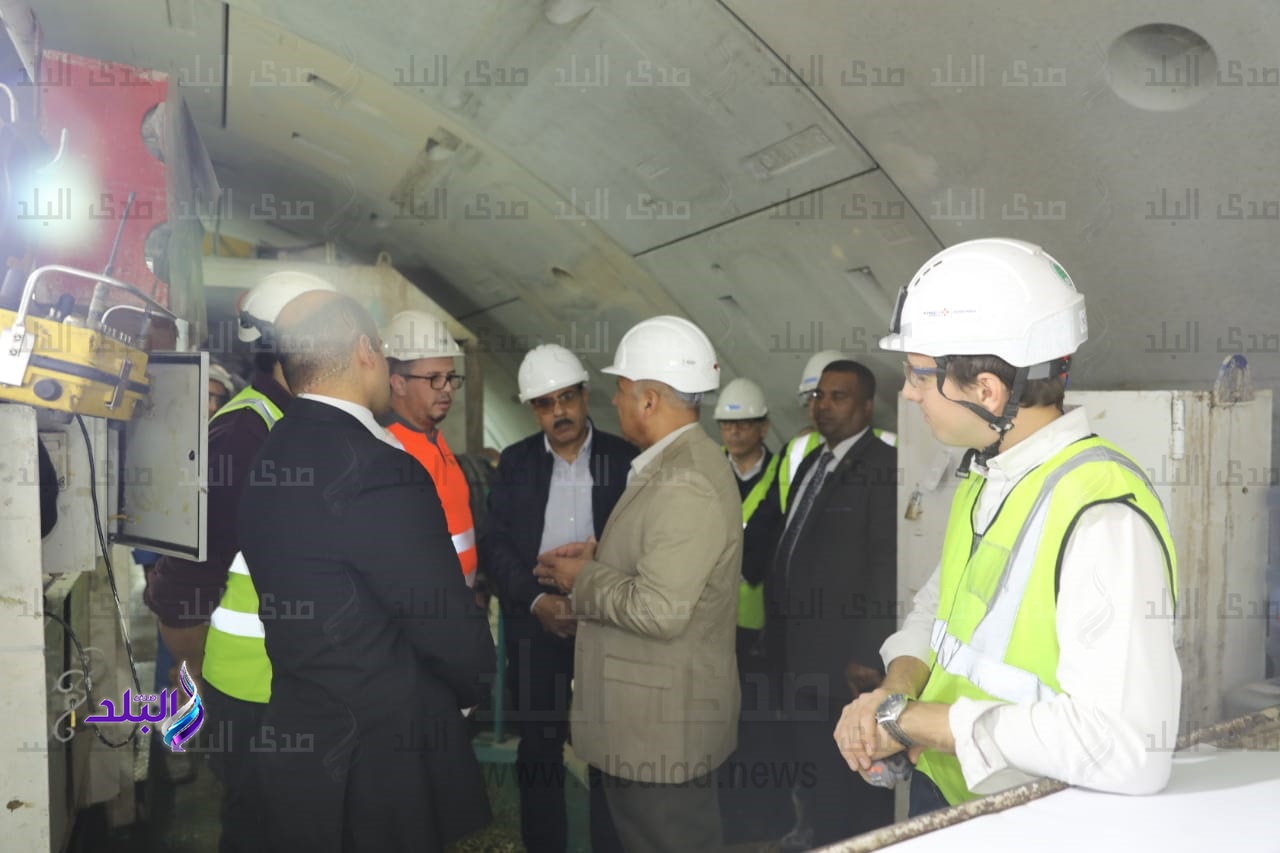جولة وزير النقل بمحطة مترو ماسبيرو