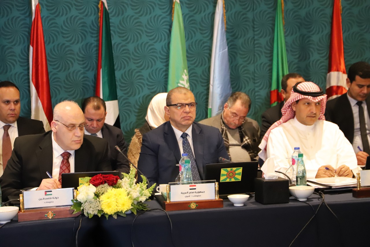 وزير القوى العاملة 