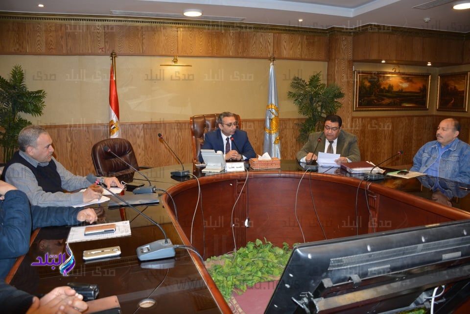 نائب محافظ الغربية : يتابع نسب تنفيذ مشروعات الرصف