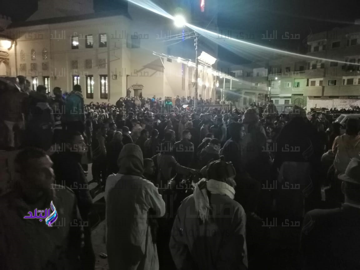 جنازة شعبيه مهيبه من أهالى بنى عبيد لضحايا لقمة العيش