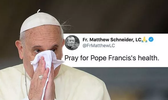 الكاهن ماثيو شنايدر يطالب بالدعاء للبابا