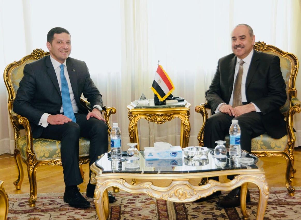 وزير الطيران والمستشار محمد عبد الوهاب