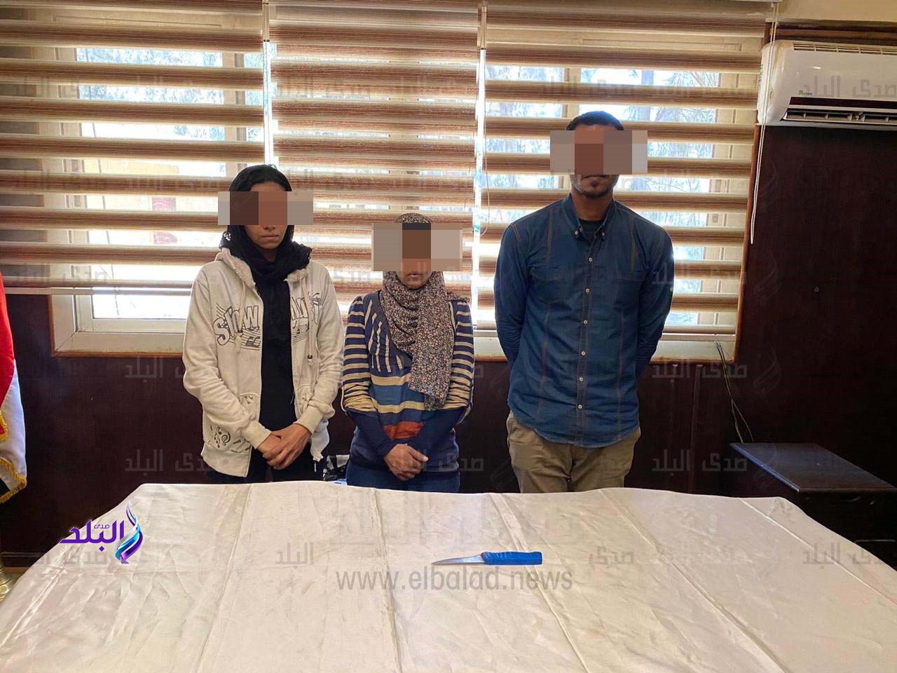 المتهمين عقب ضبطهم 