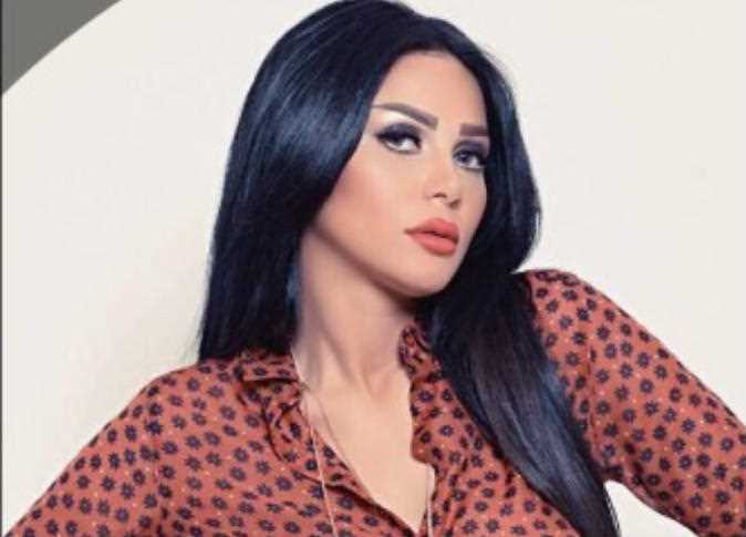 منى ممدوح 