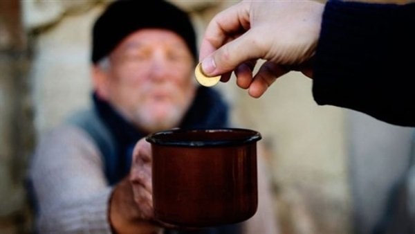 هل تجوز الزكاة على شخص غير مسلم ؟ 
