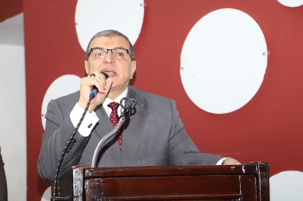 وزير القوي العاملة محمد سعفان