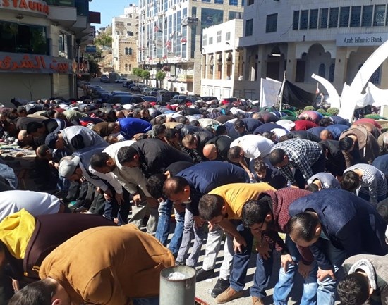 وزارة الاوقاف الفلسطينية تطالب الأئمة بعدم اطالة صلاة الجمعة